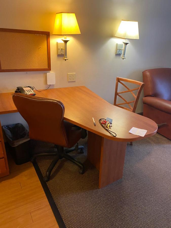 Candlewood Williamsport By Ihg Bagian luar foto