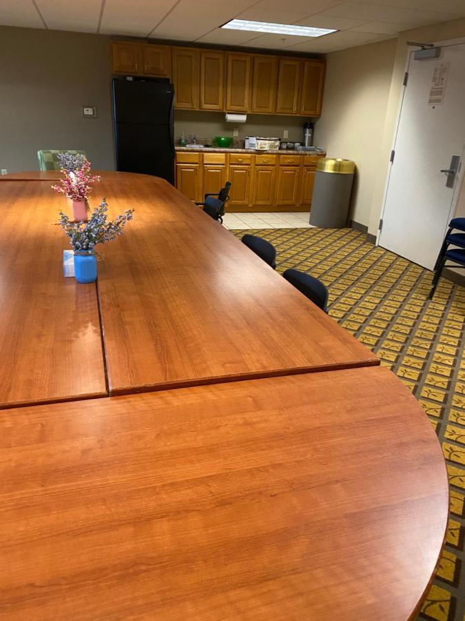 Candlewood Williamsport By Ihg Bagian luar foto