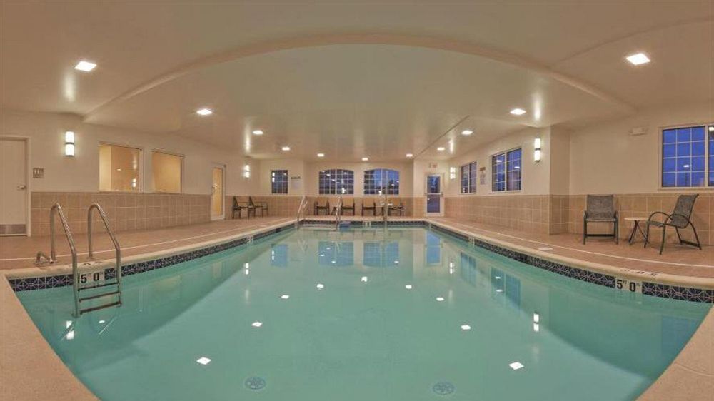 Candlewood Williamsport By Ihg Bagian luar foto