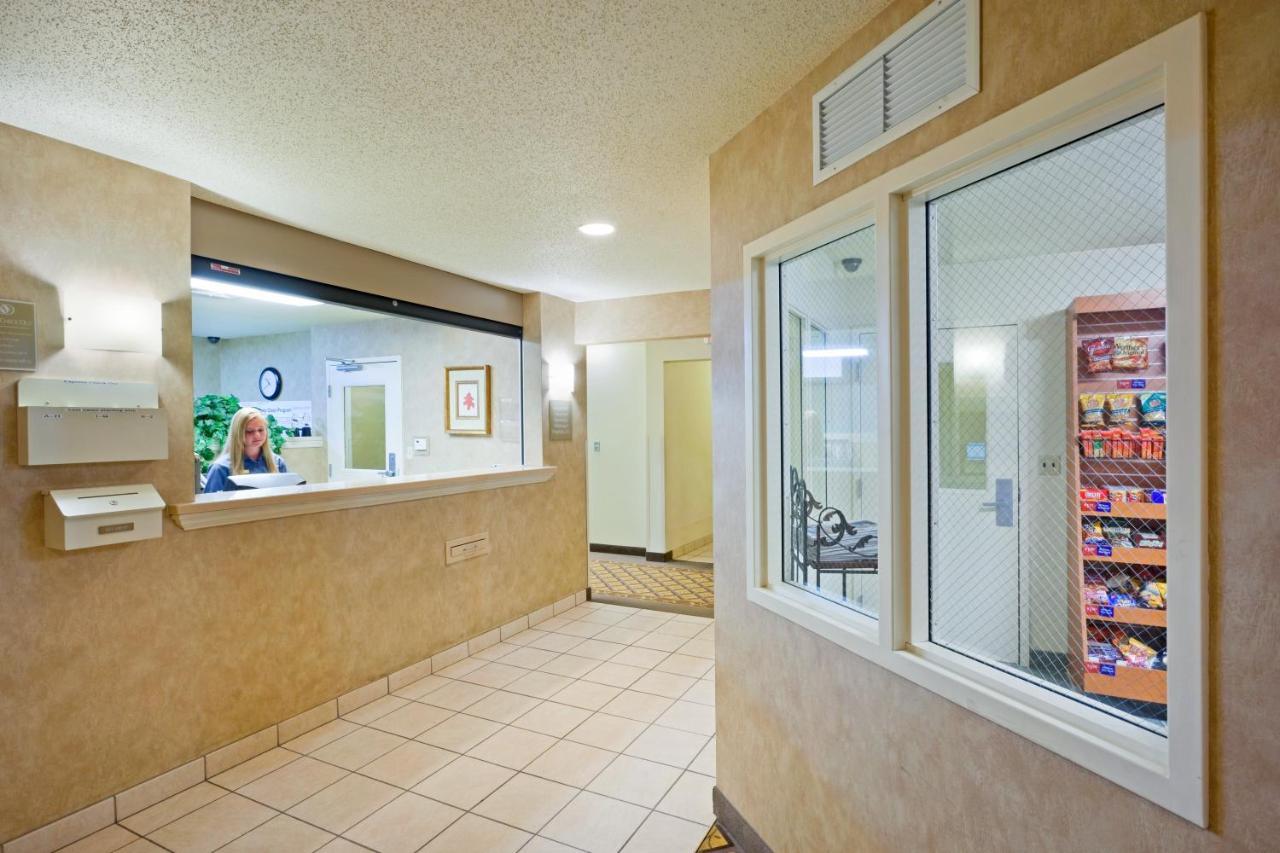 Candlewood Williamsport By Ihg Bagian luar foto