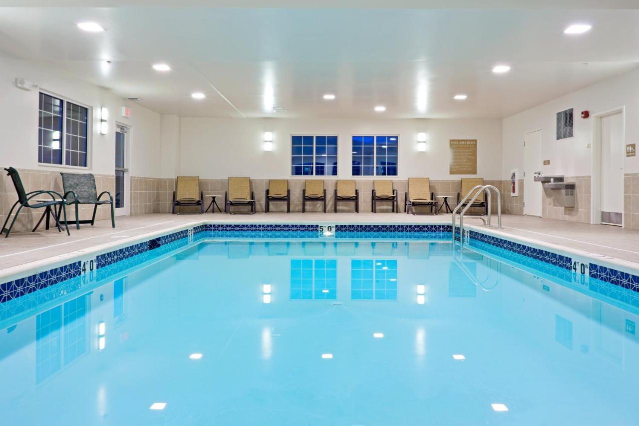 Candlewood Williamsport By Ihg Bagian luar foto