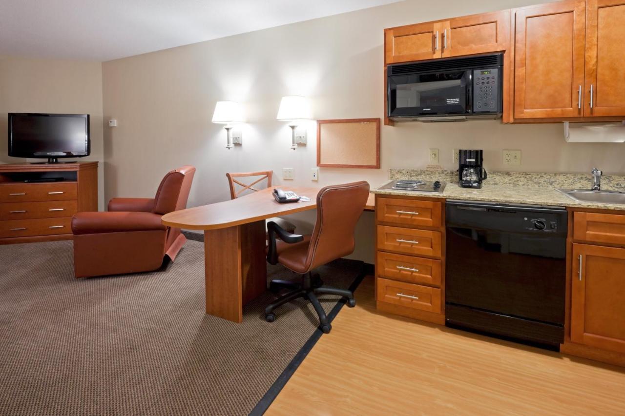 Candlewood Williamsport By Ihg Bagian luar foto